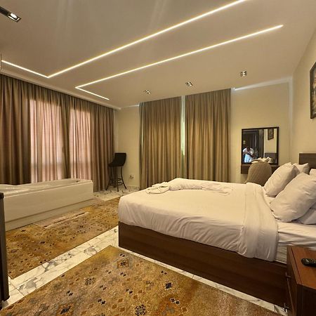 Unique Pyramids Boutique Inn Kafrat al Jabal Bagian luar foto