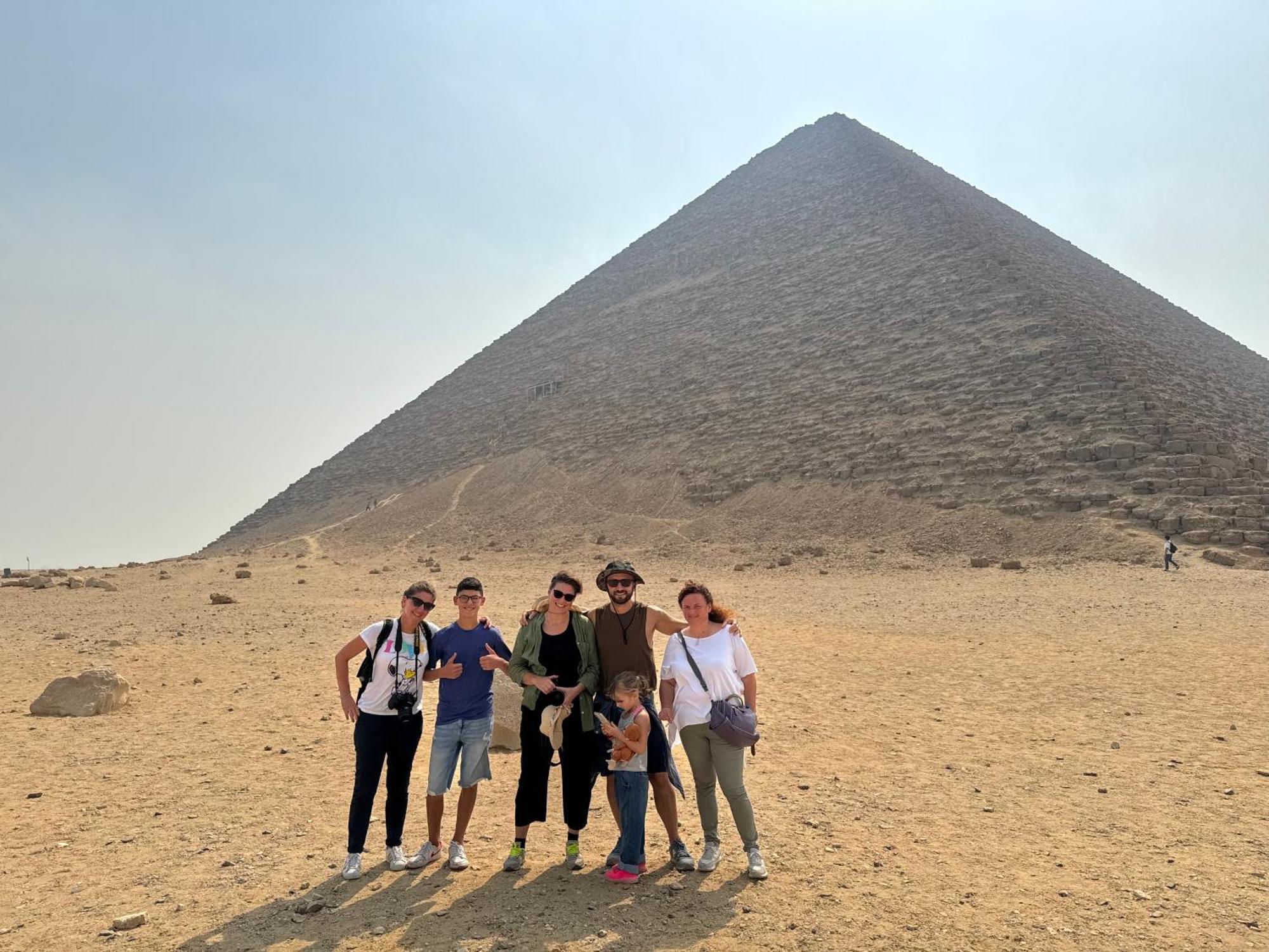Unique Pyramids Boutique Inn Kafrat al Jabal Bagian luar foto