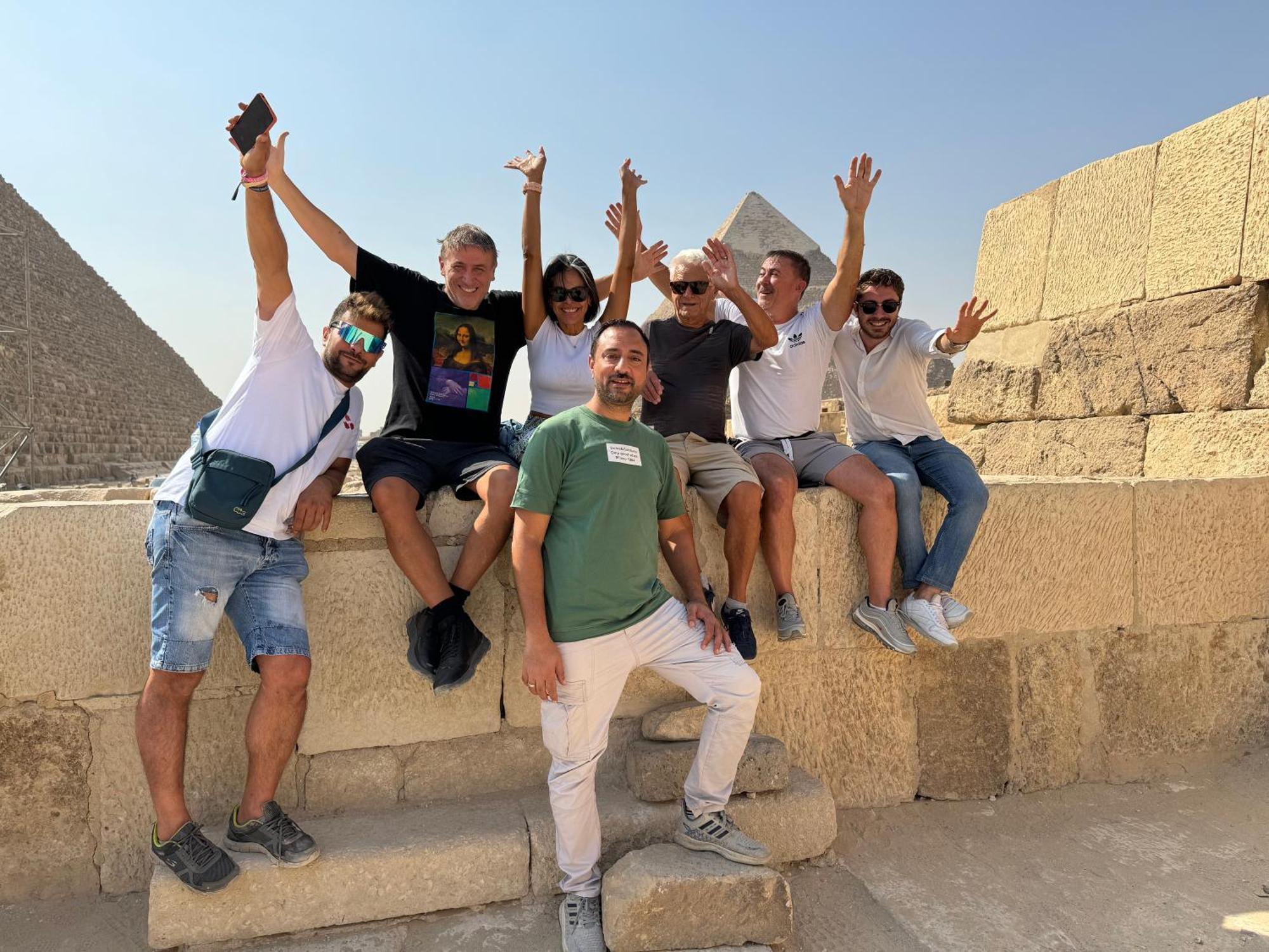 Unique Pyramids Boutique Inn Kafrat al Jabal Bagian luar foto