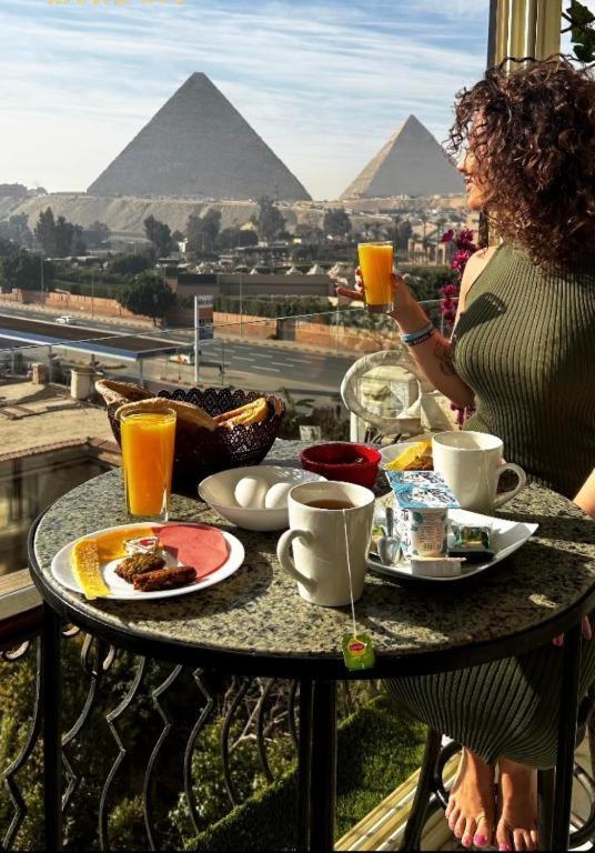 Unique Pyramids Boutique Inn Kafrat al Jabal Bagian luar foto