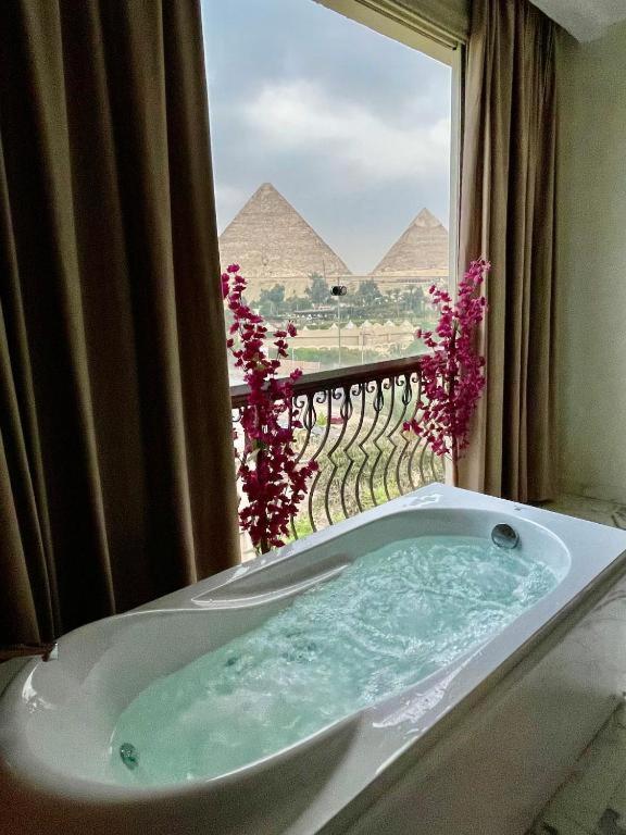 Unique Pyramids Boutique Inn Kafrat al Jabal Bagian luar foto
